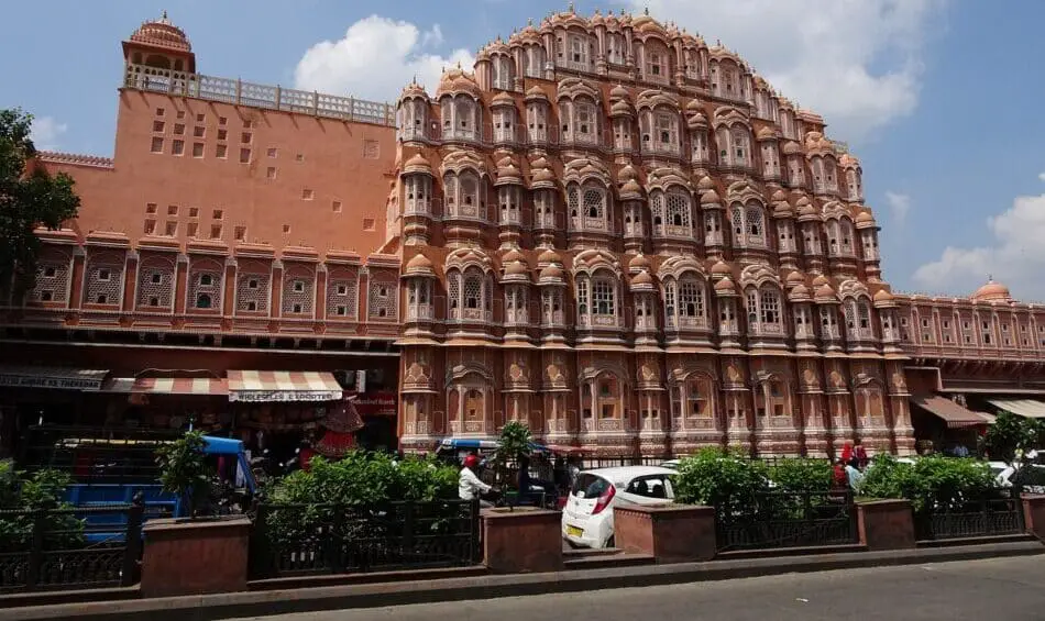 Leaveing Hawa Mahal Jaipur
