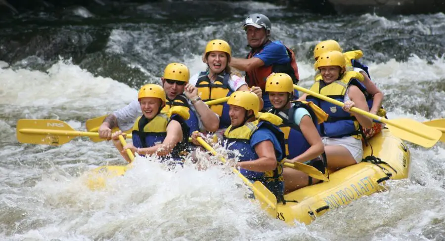 Reasons to Try River Rafting in Rishikesh