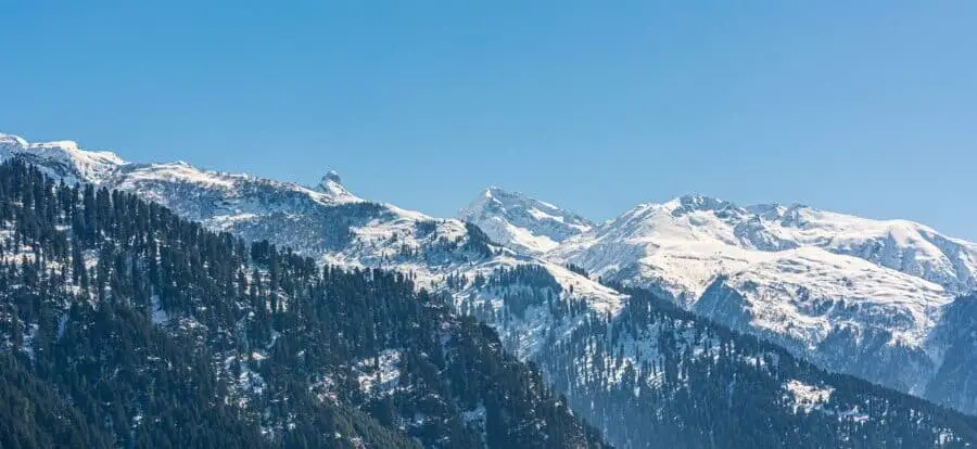 Chandigarh to Manali Tour Package by Bus
