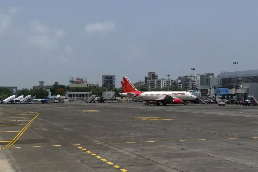 Mumbai Airport to Siddhivinayak Temple