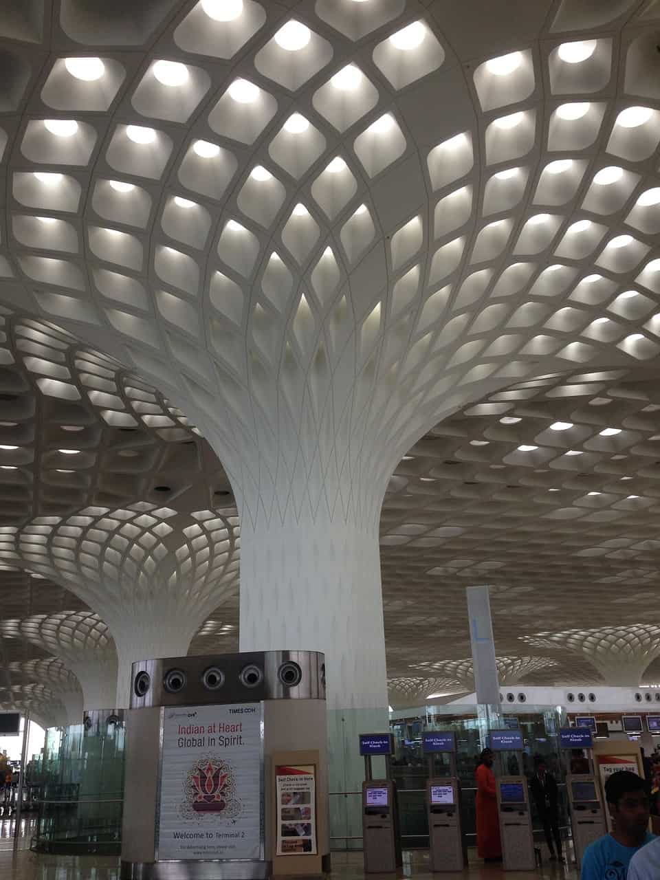 Mumbai Airport to Siddhivinayak Temple 